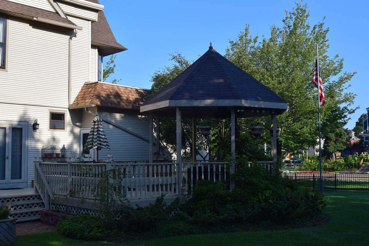The Lamplighter Bed & Breakfast Of Ludington Exteriér fotografie