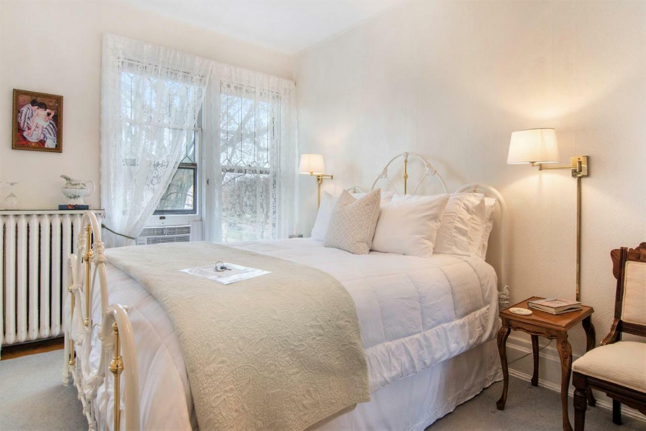 The Lamplighter Bed & Breakfast Of Ludington Exteriér fotografie